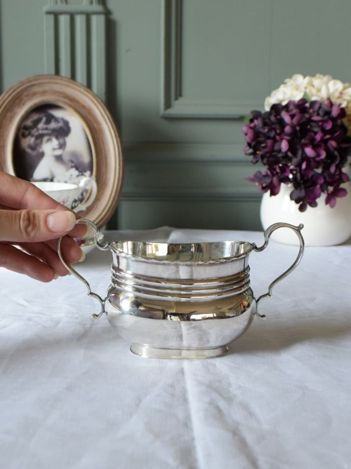 英国アンティークの銀製品