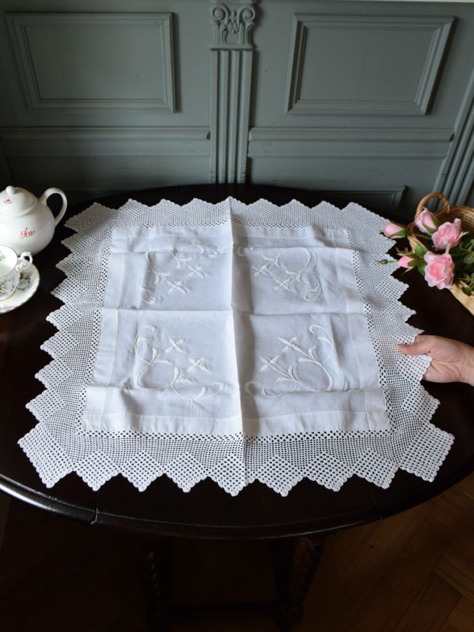 おしゃれなテーブルクロス