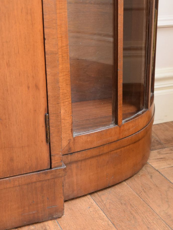 アンティーク家具の脚