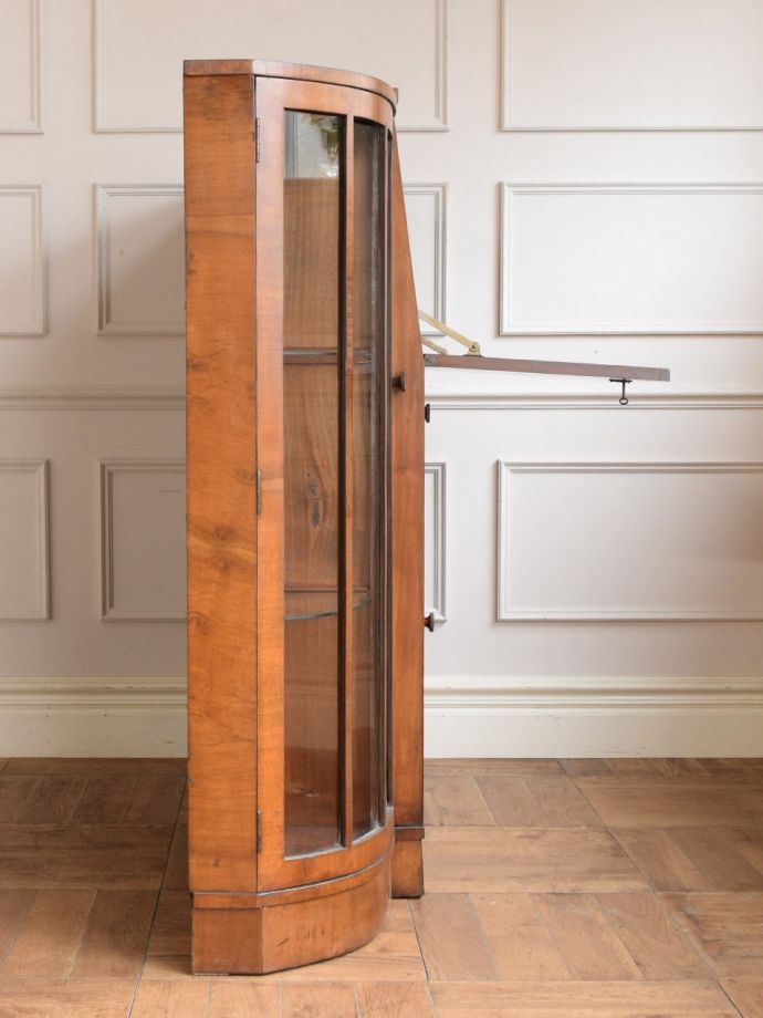 サイドバイサイドの側面