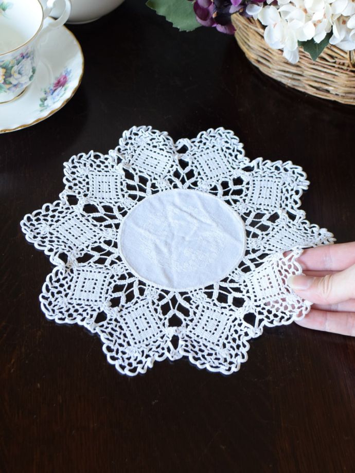 アンティークのレース