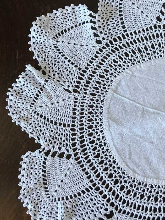 アンティークのドイリー