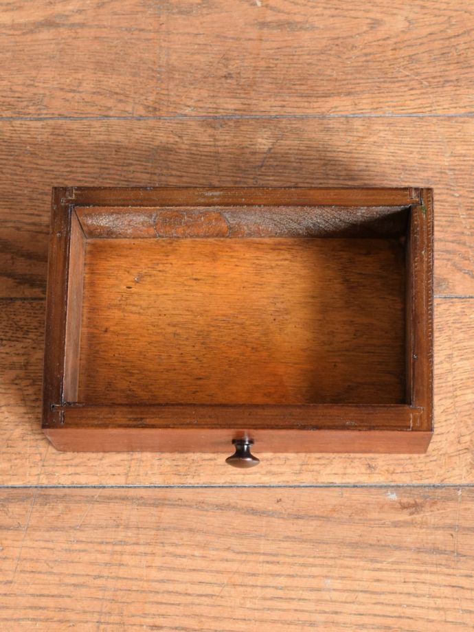 ビューローの引き出し