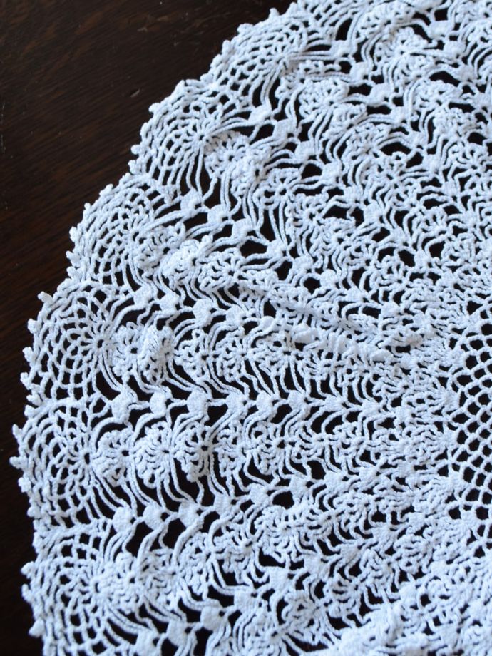 アンティークのドイリー