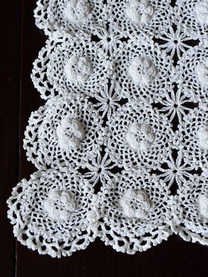 アンティークのドイリー