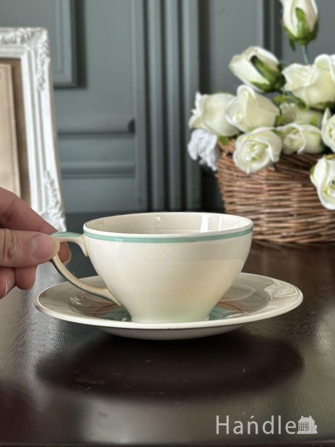 スージークーパーのカップ&ソーサー