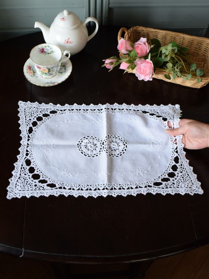 アンティークのレース