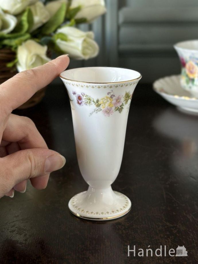 陶磁器のフラワーベース