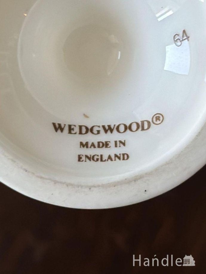 フラワーベースのバックスタンプ