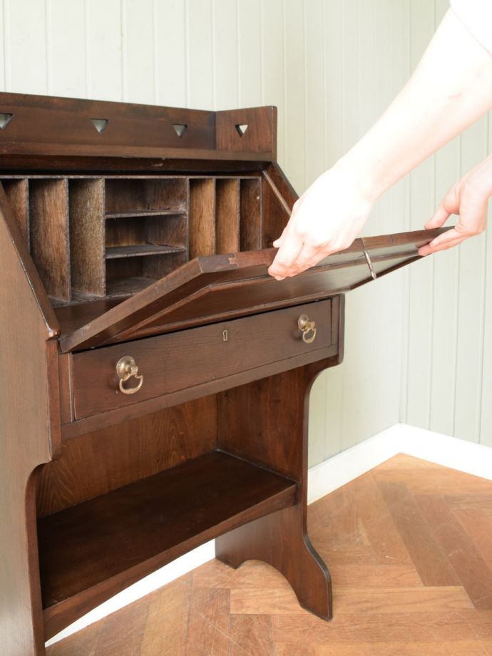 ビューローの扉を倒すと