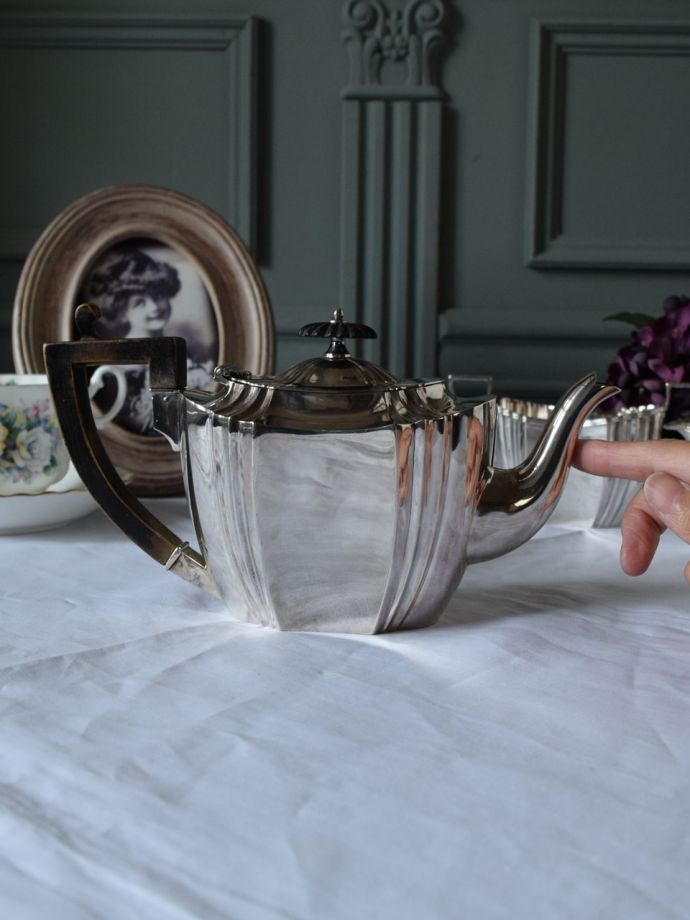 英国アンティークの銀製品