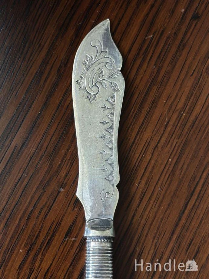 英国から届いたアンティークのバターナイフ、白蝶貝のおしゃれな