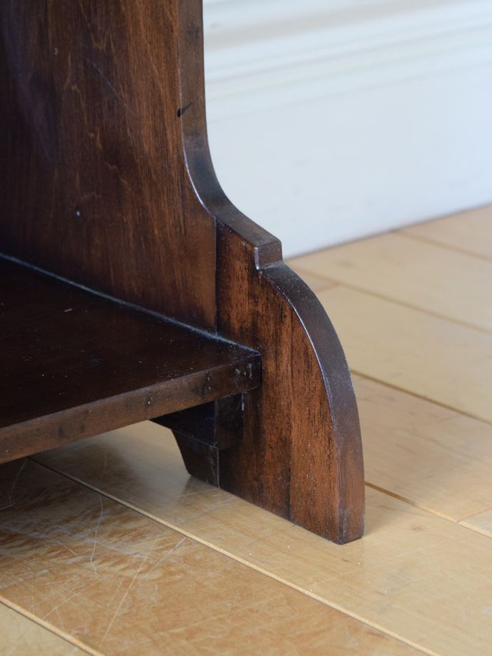 アンティーク家具の脚