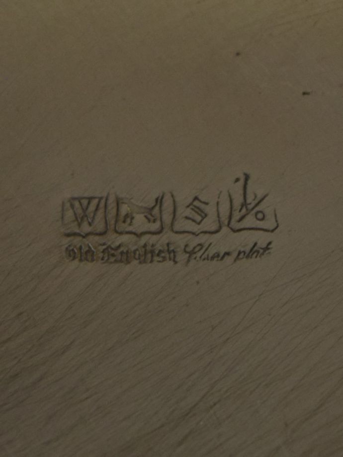 アンティークのシルバープレート