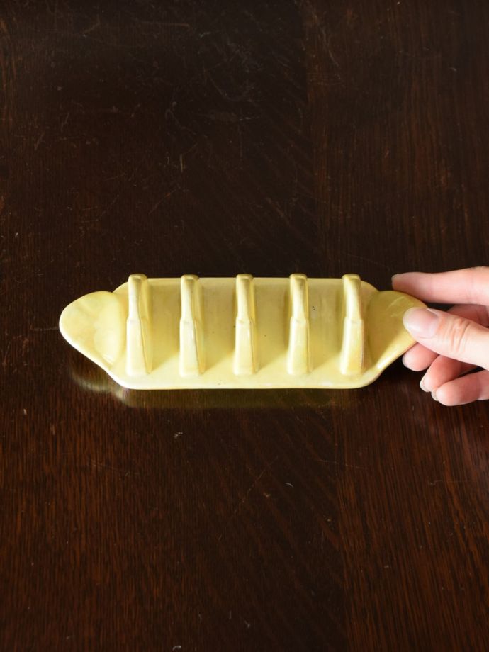 英国アンティークのトーストラック