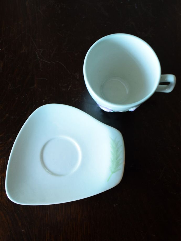 英国アンティークのおしゃれな食器