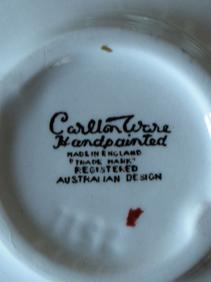 カールトンウェアのバックスタンプ