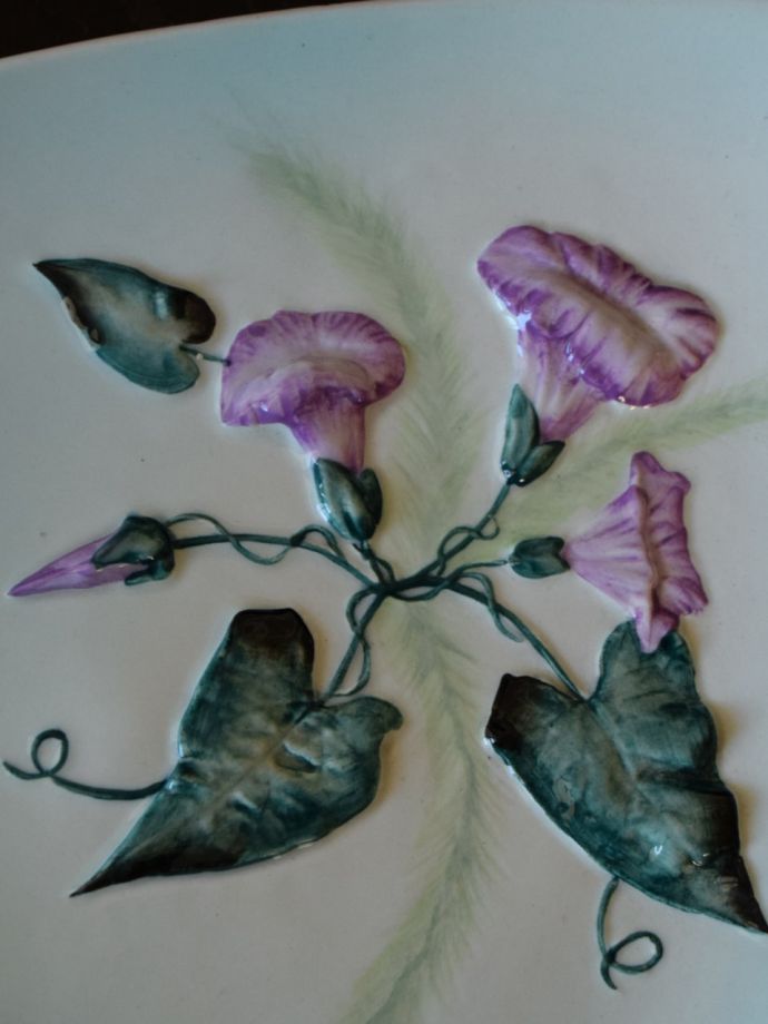 カールトンウェアらしい独創的なデザイン