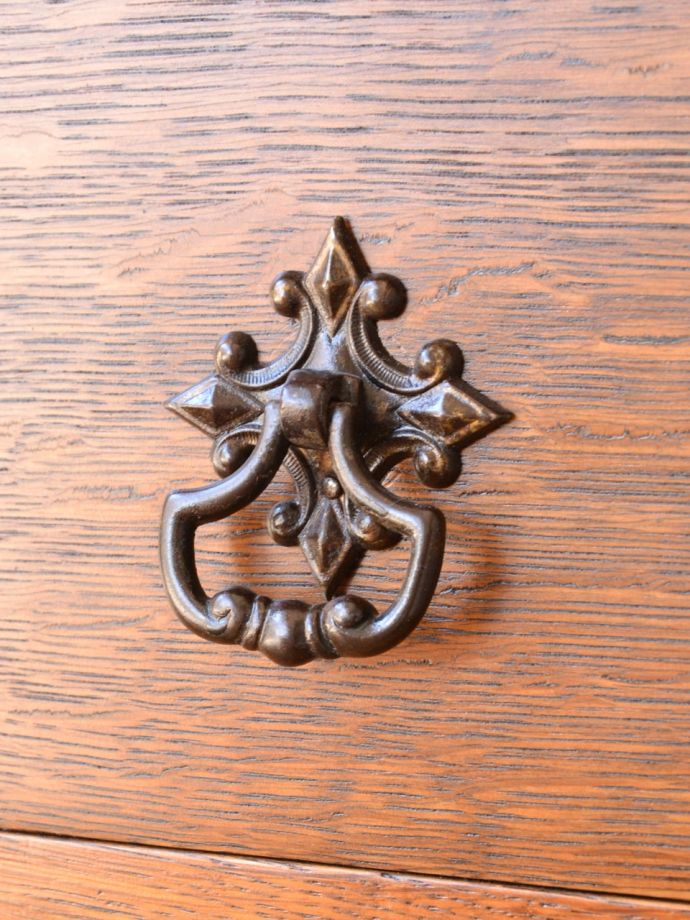 アンティークチェストの取っ手