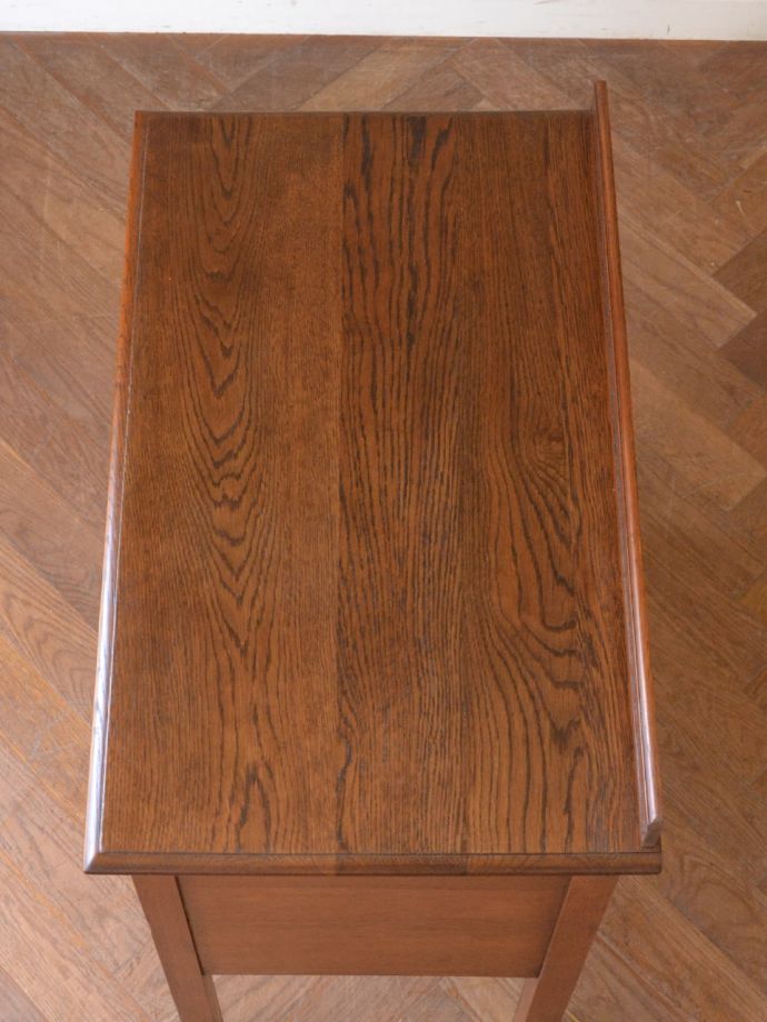 アンティークチェストの天板