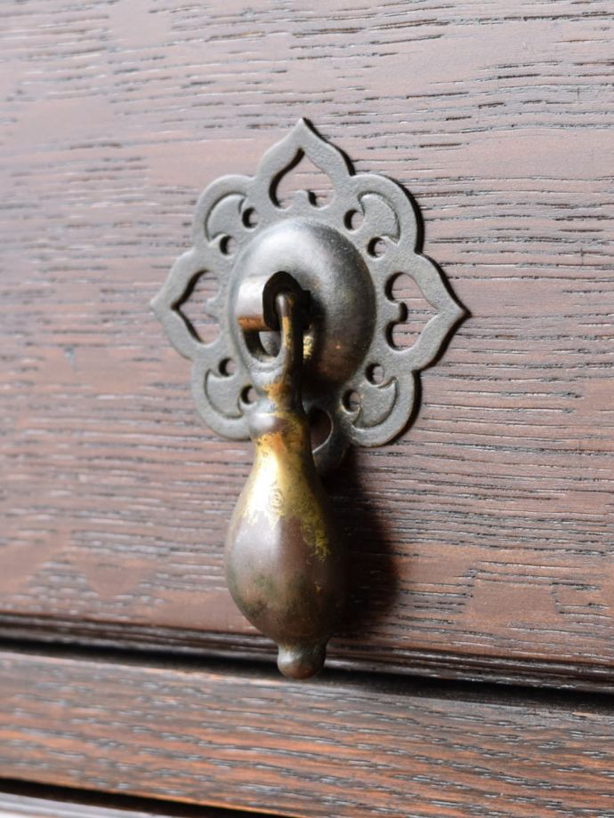 アンティークチェストの取っ手