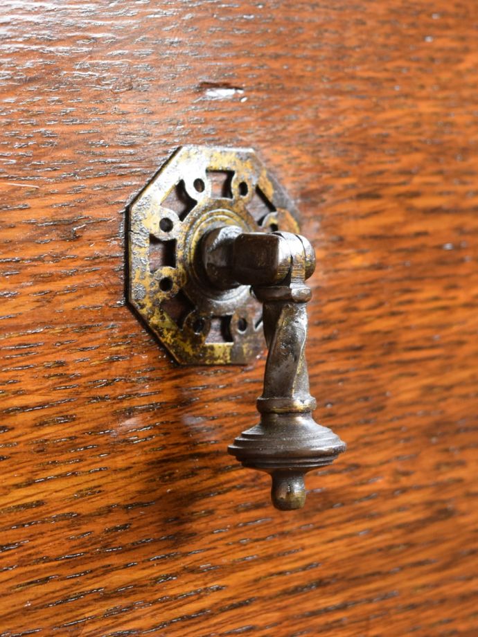 アンティークチェストの取っ手