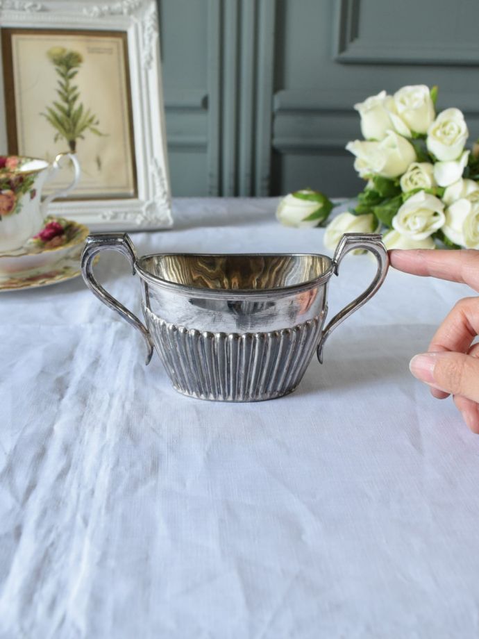 英国アンティークの銀製品