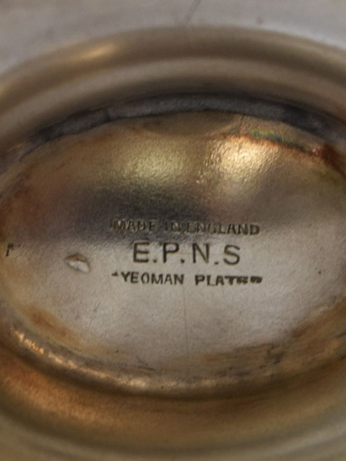 アンティークのシルバープレート