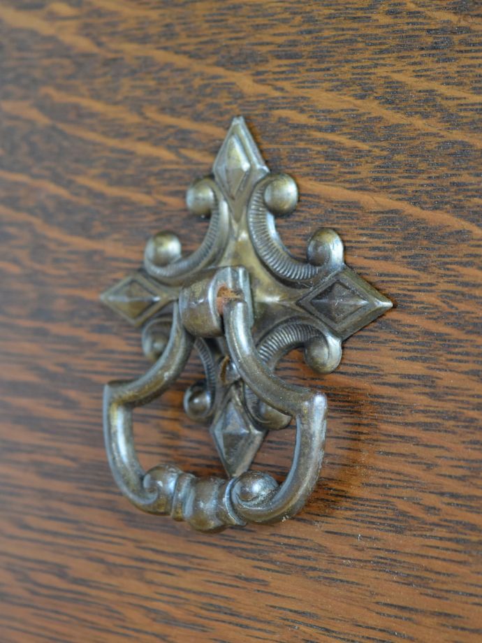 アンティークチェストの取っ手