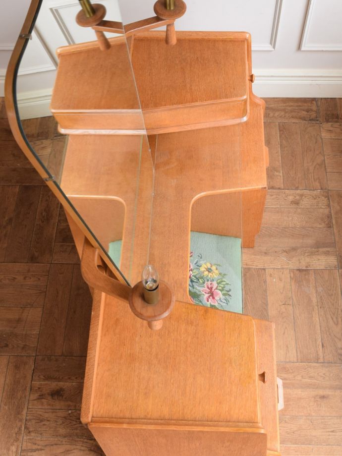 G-planのビンテージ家具の天板