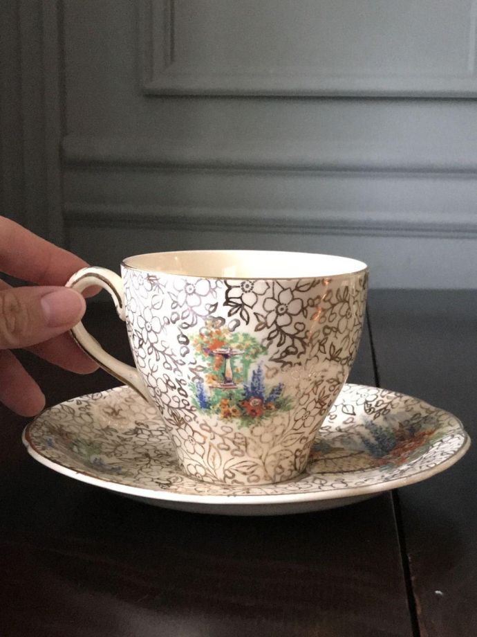 イギリスのカップ&ソーサー