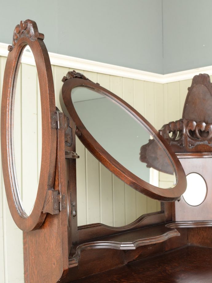 アンティークの鏡