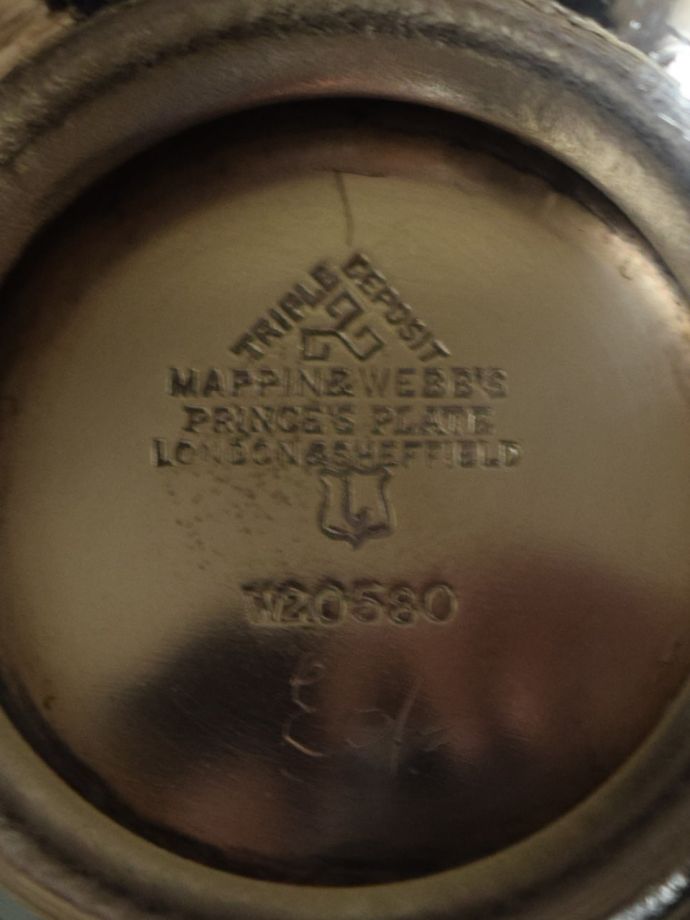 アンティークのシルバープレート