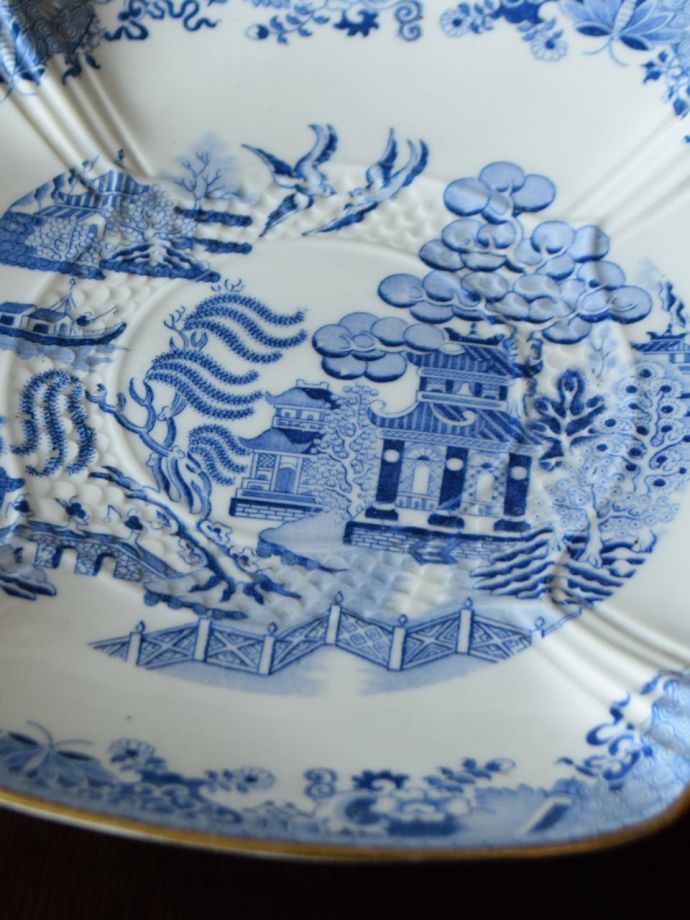 ウィローパターンのプレート