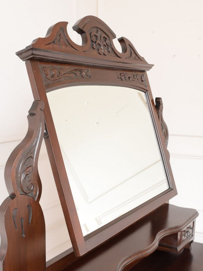 アンティークの鏡