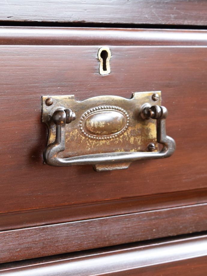 ドレッサーのおしゃれな取っ手