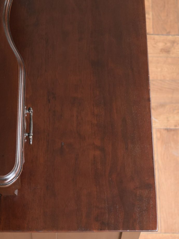 ドレッサーの天板