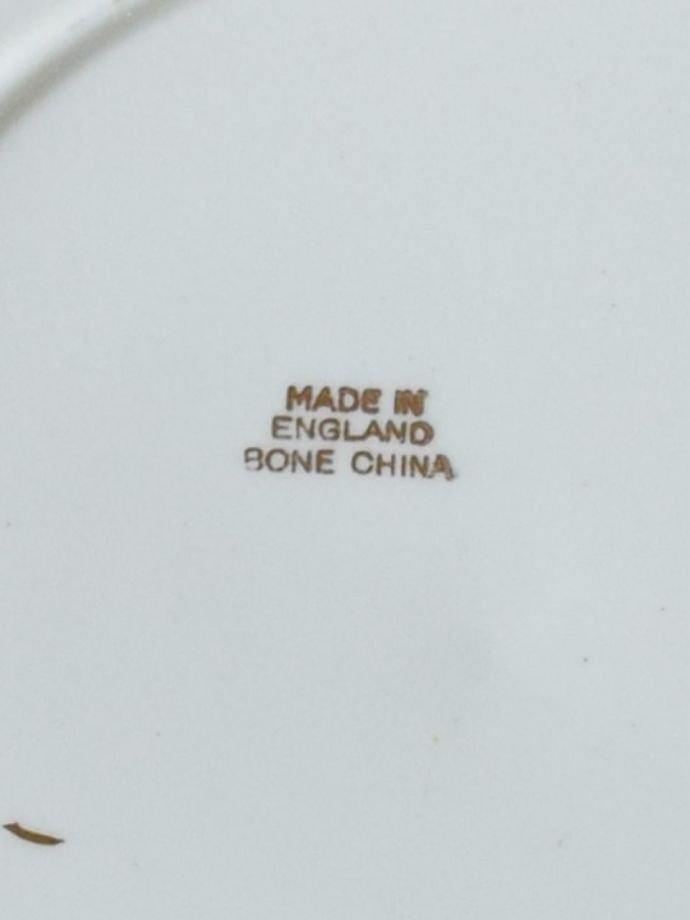 プレートのバックスタンプ