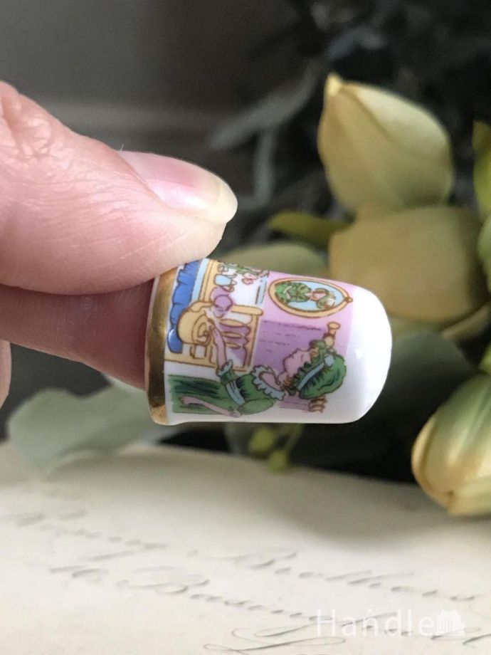 英国アンティークのおしゃれなシンブル