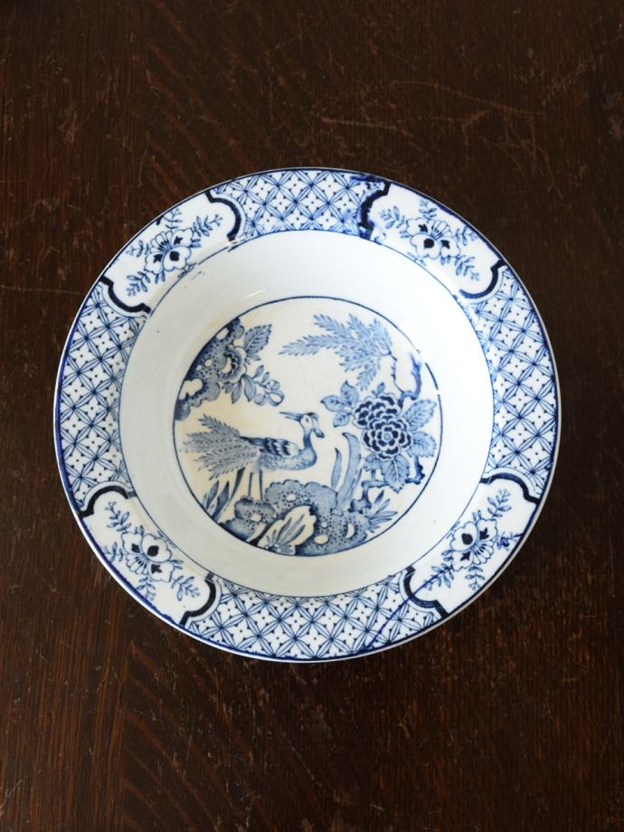 英国アンティークのおしゃれな食器