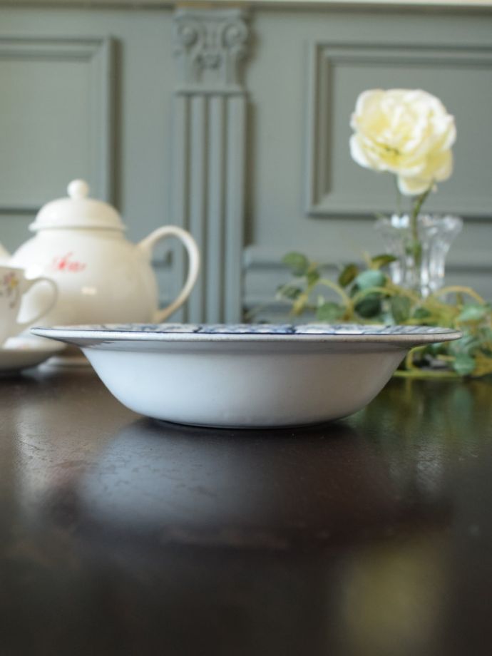 アンティークボウルの側面