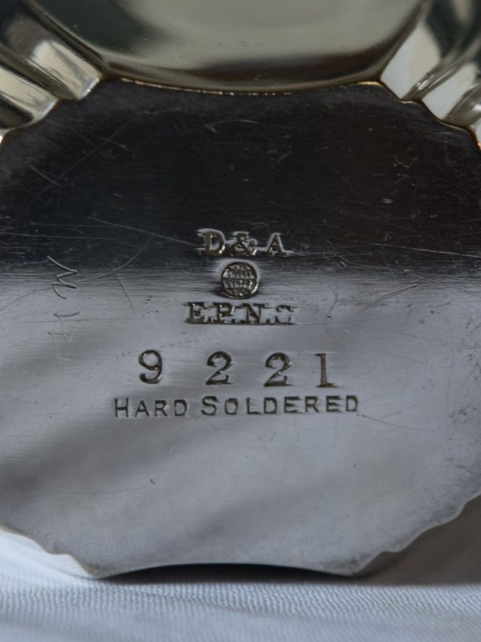 アンティークのシルバープレート