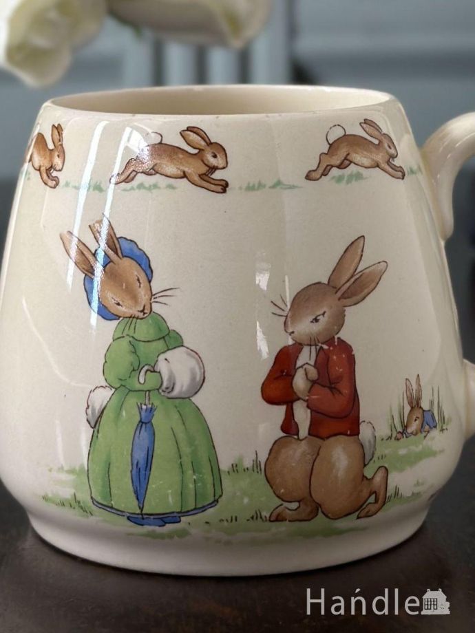 バニキンズのアンティークマグカップ