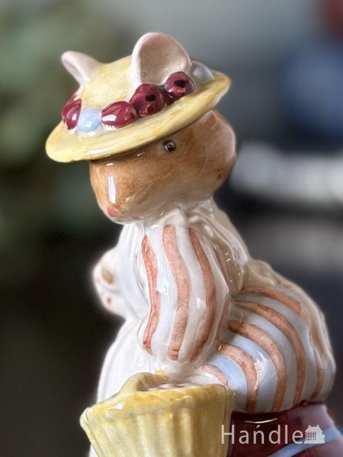 アンティークのフィギュリン