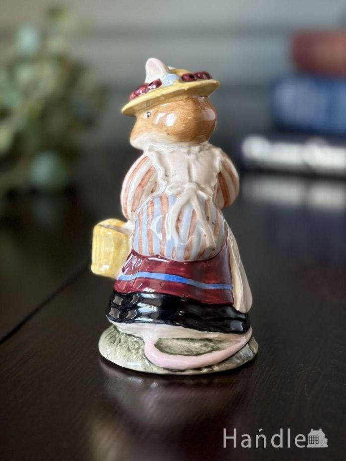 アンティークの置物