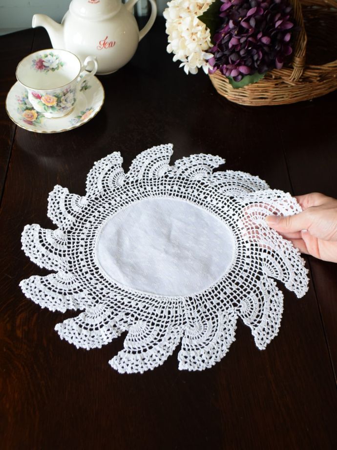 アンティークのレース