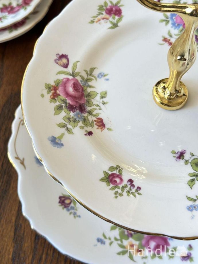 アンティークのケーキスタンド