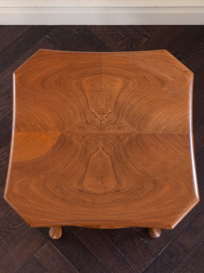 アンティーク家具の天板