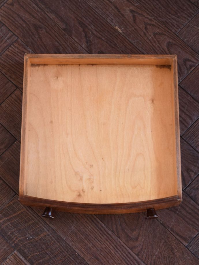 ソーイングボックスの引き出しの中