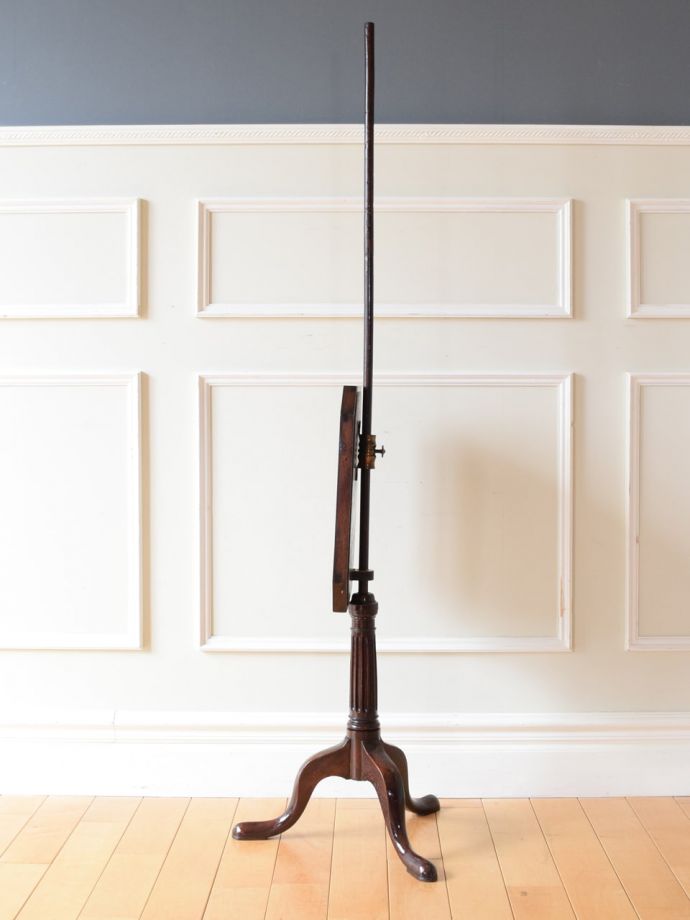 スクリーンの側面